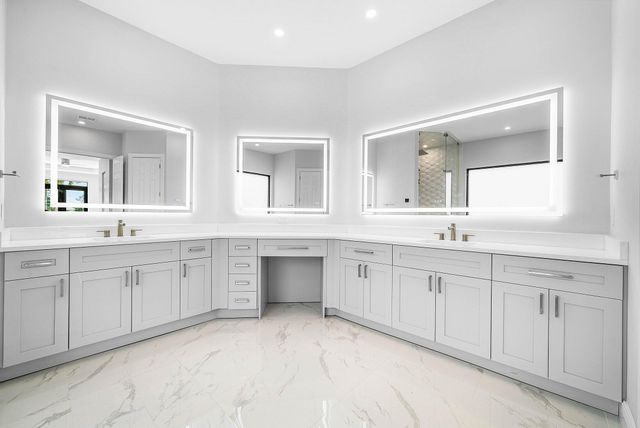 10500 SW Lands End Place, Palm City, FL 34990