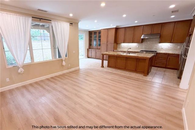 57 Farmhand, Irvine, CA 92602