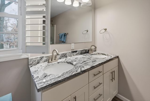 7080 S 600 W, North Judson, IN 46366