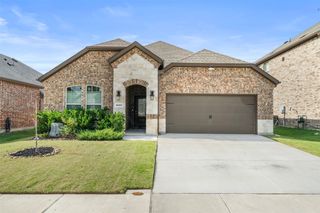 3223 Brady Starr Drive, Aubrey, TX 76227
