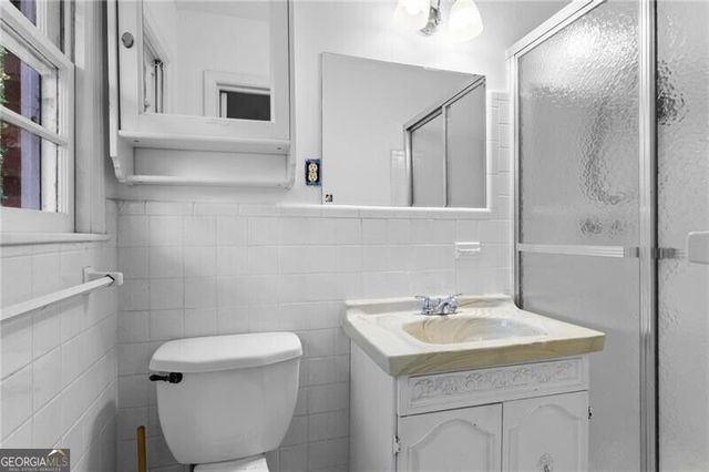 1360 Mclendon Drive, Decatur, GA 30033