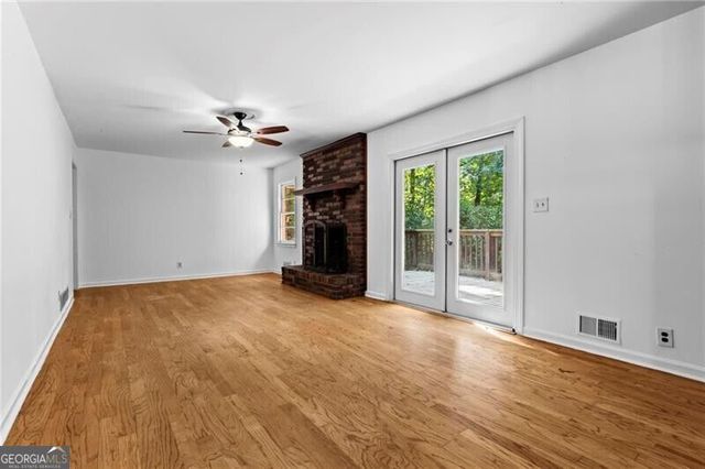 1360 Mclendon Drive, Decatur, GA 30033