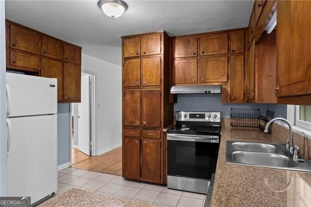 1360 Mclendon Drive, Decatur, GA 30033