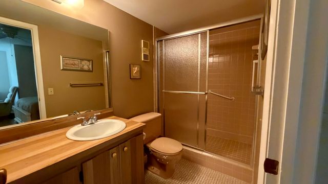 6865 Huntington Lane 203, Delray Beach, FL 33446