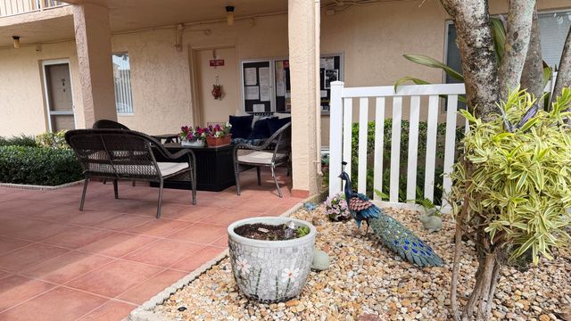 6865 Huntington Lane 203, Delray Beach, FL 33446