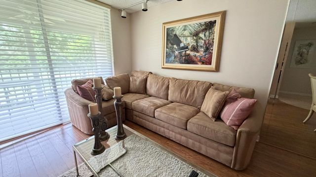 6865 Huntington Lane 203, Delray Beach, FL 33446