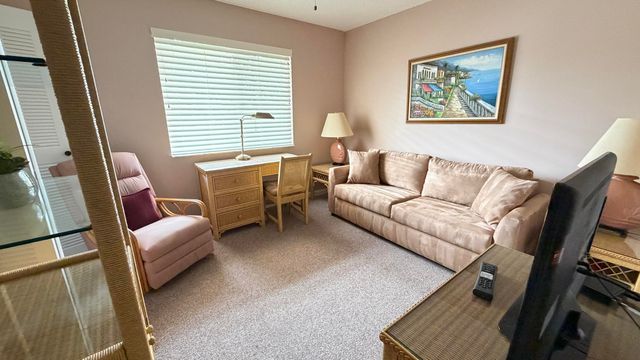 6865 Huntington Lane 203, Delray Beach, FL 33446