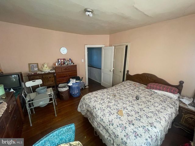 1831 GEORGES LN, Philadelphia, PA 19131