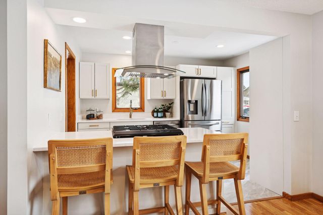 8444 12th Avenue S, Bloomington, MN 55425