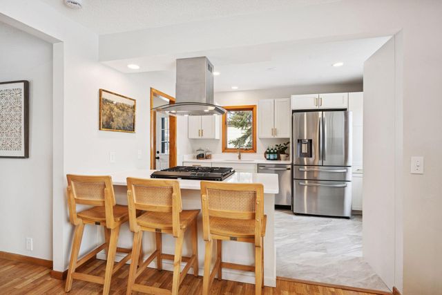 8444 12th Avenue S, Bloomington, MN 55425