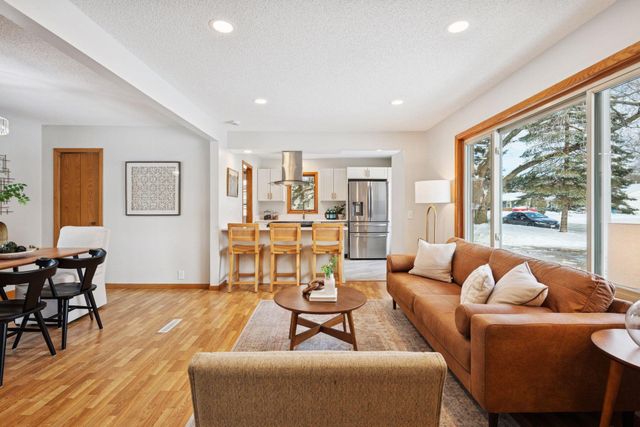 8444 12th Avenue S, Bloomington, MN 55425