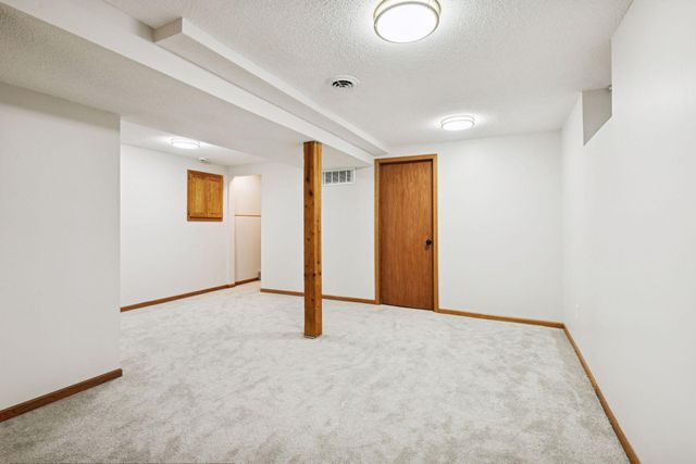 8444 12th Avenue S, Bloomington, MN 55425