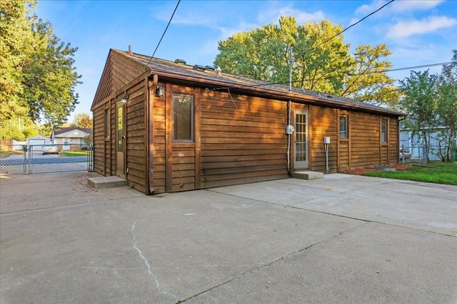 8444 12th Avenue S, Bloomington, MN 55425