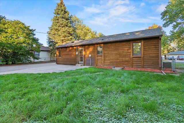 8444 12th Avenue S, Bloomington, MN 55425