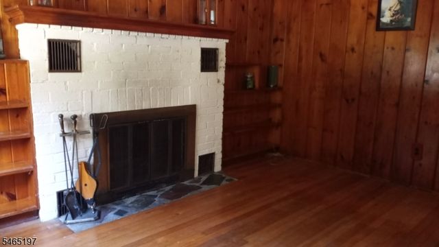 9 Richards St, Ogdensburg Boro, NJ 07439