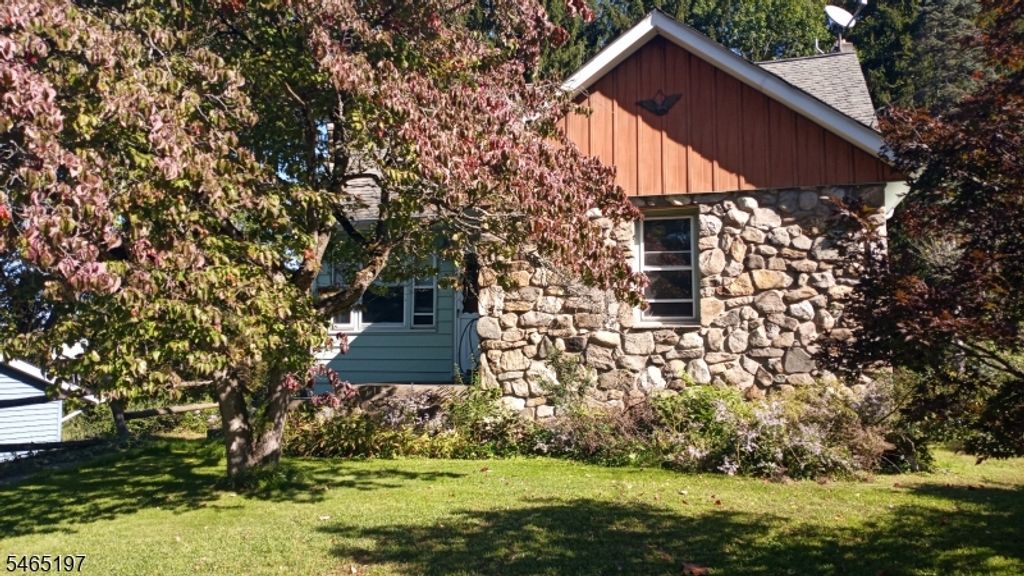 9 Richards St, Ogdensburg Boro, NJ 07439 — exterior