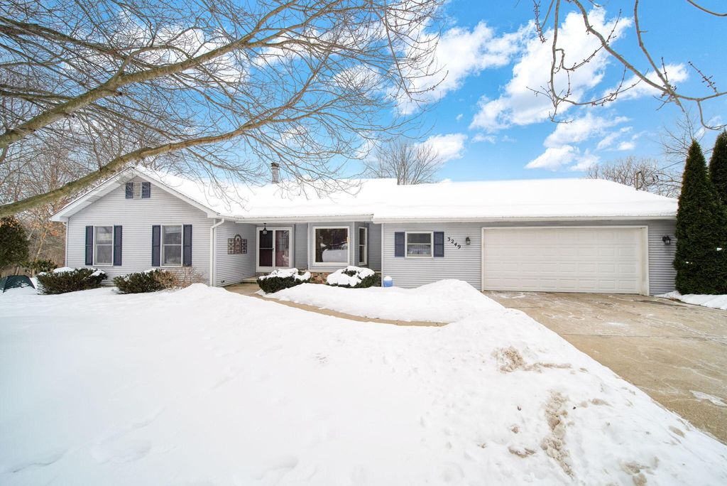 3249 Hendee Road, Blackman Twp, MI 49201