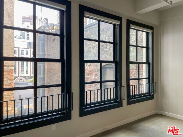 315 W 5th Street 414, Los Angeles, CA 90013