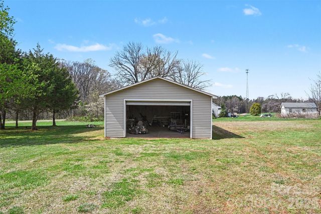 109 Beechwood Drive, Salisbury, NC 28147