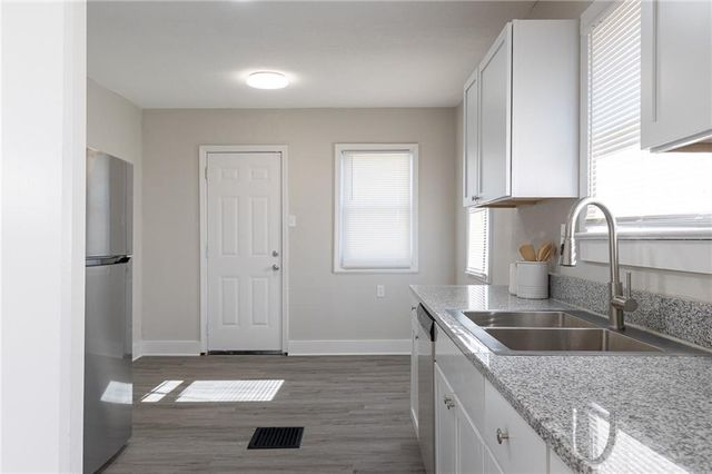 2237 Hardesty Avenue, Kansas City, MO 64127