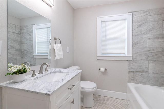 2237 Hardesty Avenue, Kansas City, MO 64127