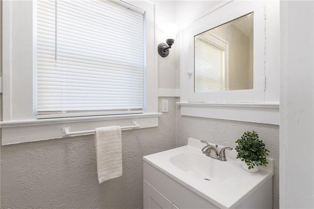 2237 Hardesty Avenue, Kansas City, MO 64127