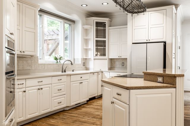 4898 Waterstone Way, Carmel, IN 46033