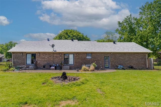 904 Pine Street, Sikeston, MO 63801