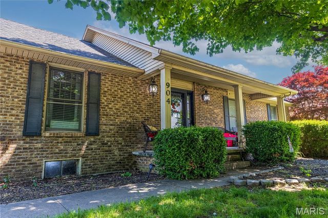 904 Pine Street, Sikeston, MO 63801