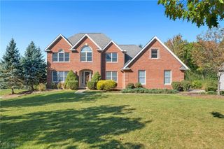 8373 Hunting Drive, North Royalton, OH 44133