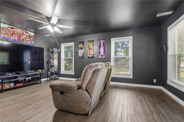 227 Christi Lane, Kernersville, NC 27284