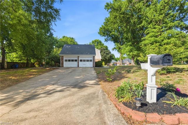 227 Christi Lane, Kernersville, NC 27284