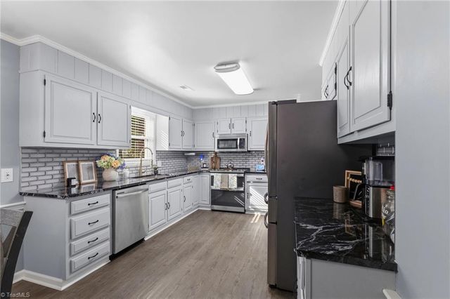 227 Christi Lane, Kernersville, NC 27284