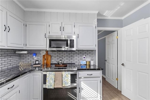 227 Christi Lane, Kernersville, NC 27284