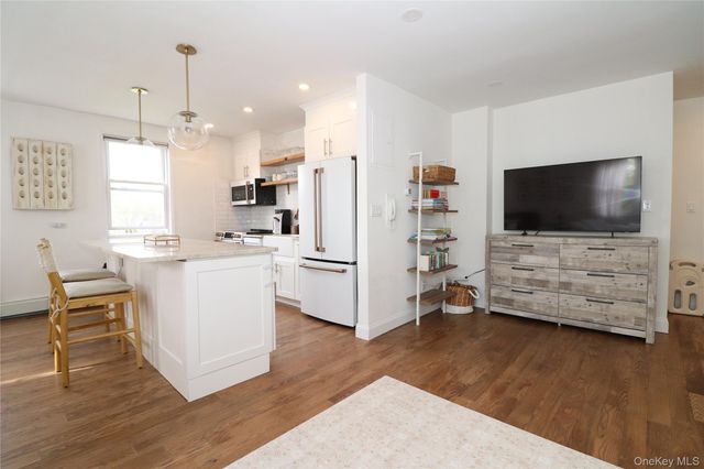 570 Broadway A3, Lynbrook, NY 11563