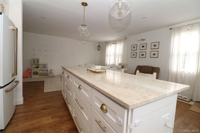 570 Broadway A3, Lynbrook, NY 11563