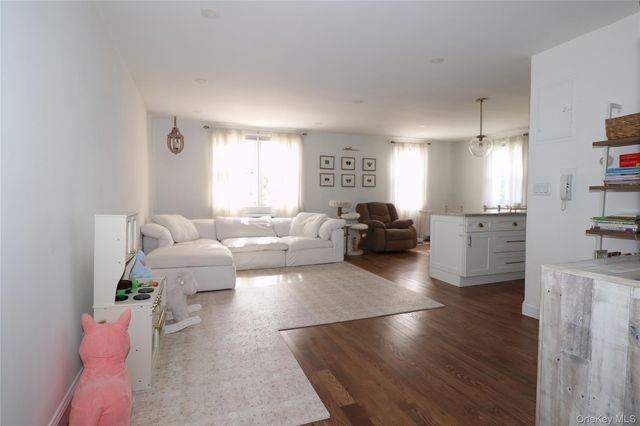 570 Broadway A3, Lynbrook, NY 11563