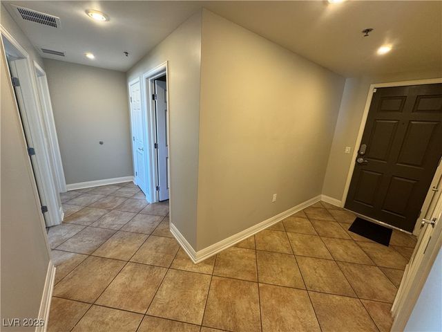 150 Las Vegas Boulevard 1716, Las Vegas, NV 89101