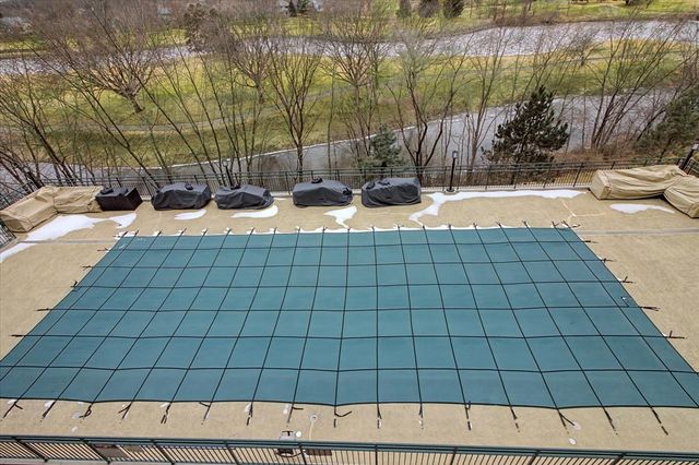 6420 Double Eagle Drive 501, Woodridge, IL 60517