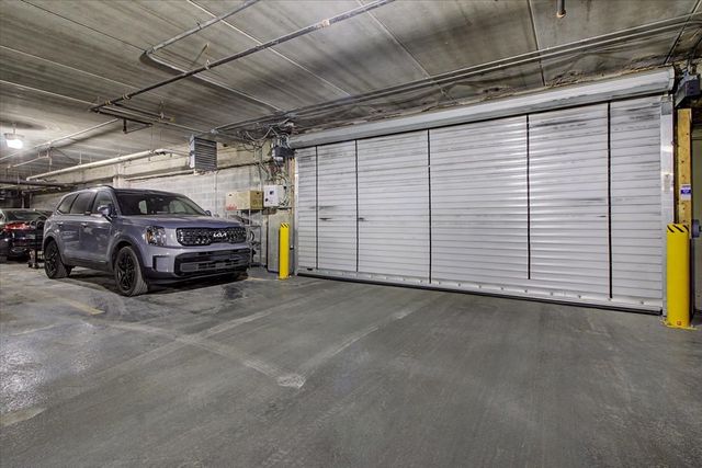 6420 Double Eagle Drive 501, Woodridge, IL 60517