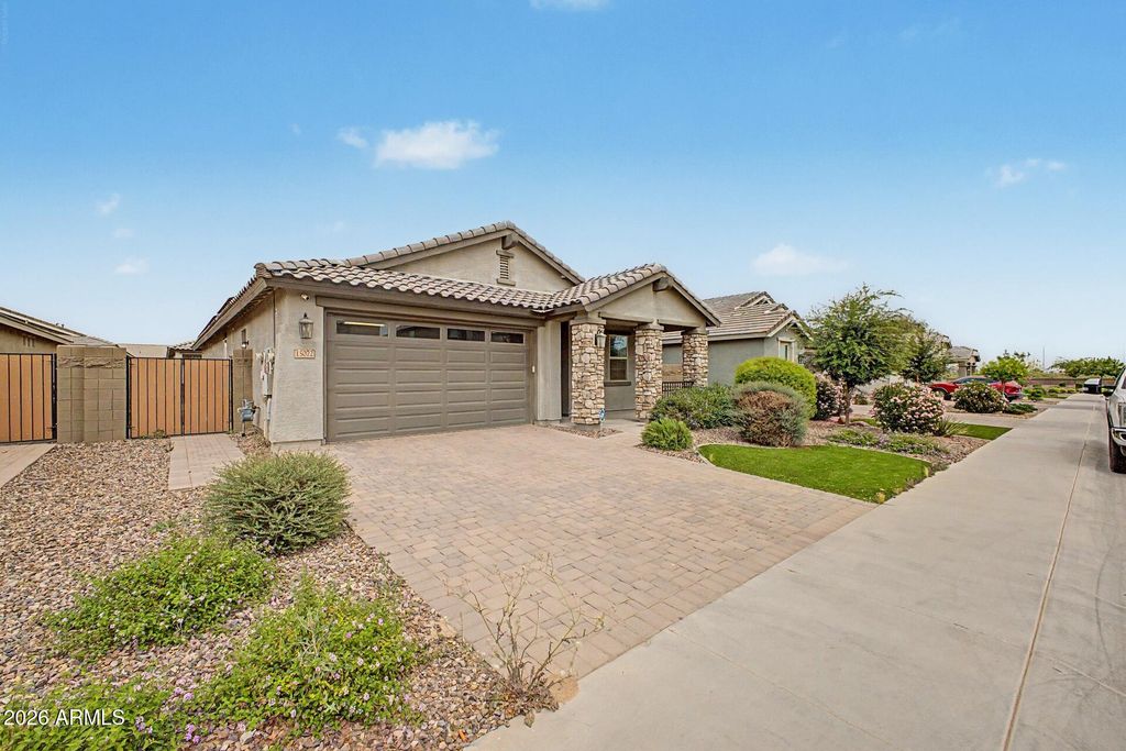 15072 W MCKINLEY Street, Goodyear, AZ 85338 — photo 3