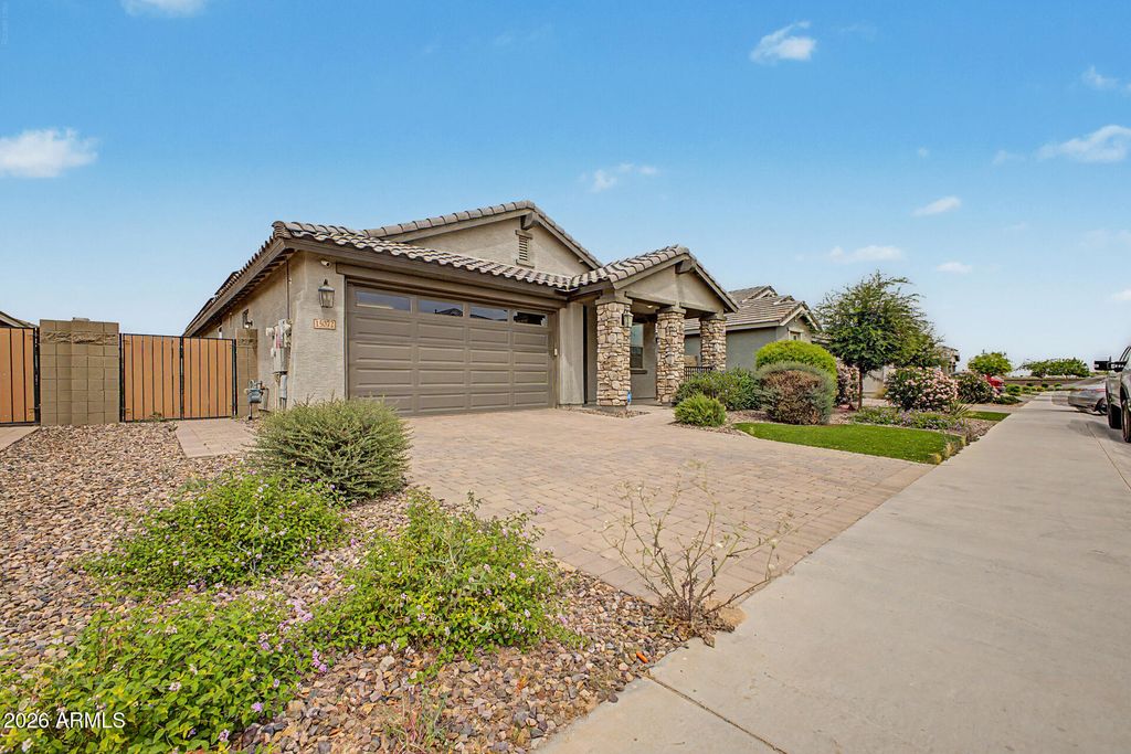 15072 W MCKINLEY Street, Goodyear, AZ 85338 — photo 4