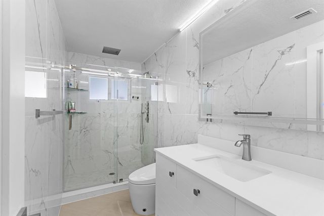747 Avon Road, West Palm Beach, FL 33401