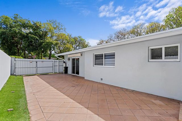 747 Avon Road, West Palm Beach, FL 33401