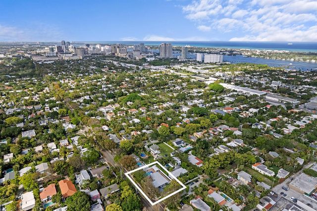 747 Avon Road, West Palm Beach, FL 33401