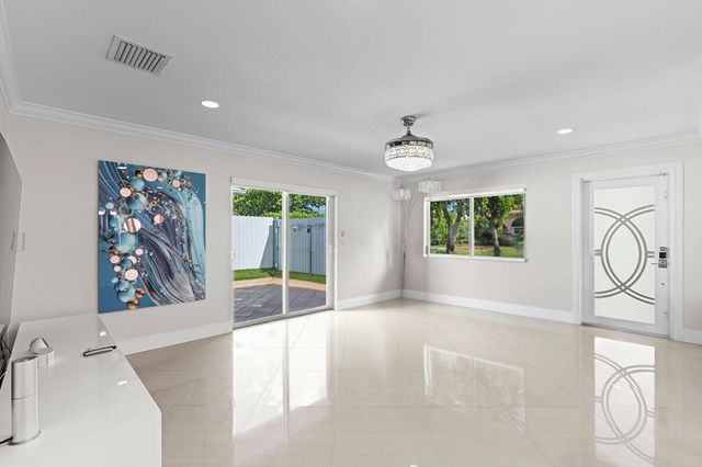 747 Avon Road, West Palm Beach, FL 33401