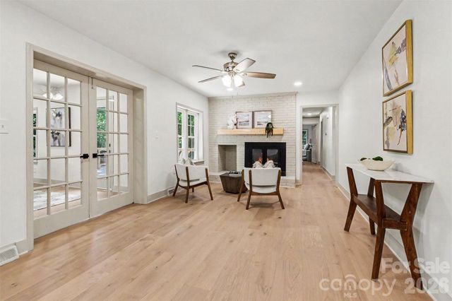 7806 Snowden Lane, Charlotte, NC 28270