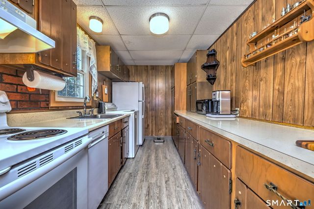 534 Horse Pond Road, Madison, CT 06443