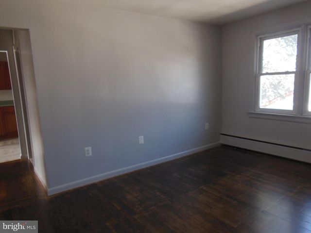 1093 DELSEA DR, Westville, NJ 08093