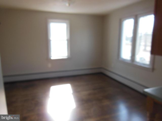 1093 DELSEA DR, Westville, NJ 08093